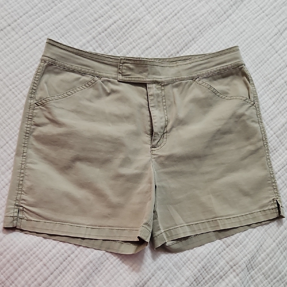 Gloria Vanderbilt Tan Bermuda Shorts Classic Cotton Blend